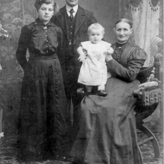 Valborg_Henrik_Bedste_med Anna